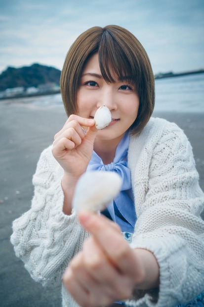 安納サオリ 写真集『タイトル未定』（c）東京ニュース通信社