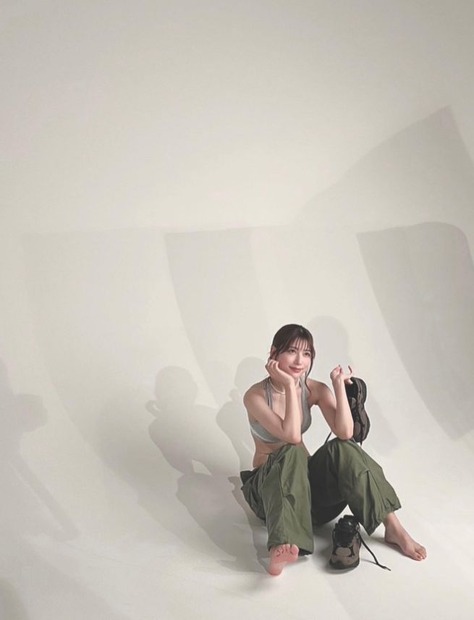 写真は雪平莉左公式Instagramから（※写真は所属事務所より掲載許諾をもらってます）