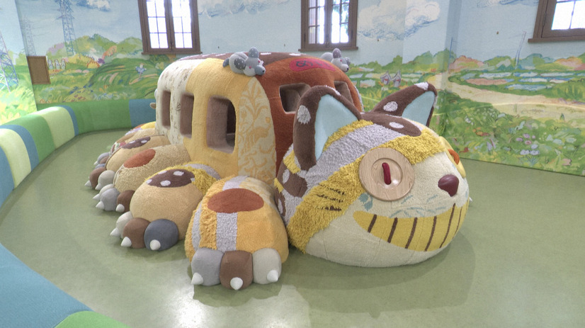子供たちだけが乗ることができる特別なねこバス（C）NHK