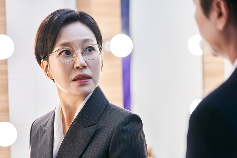 一気見してしまう名作誕生！韓国ドラマ『クイーンメーカー』敏腕フィクサーと弁護士、2人の女性が政治の世界に斬り込む　