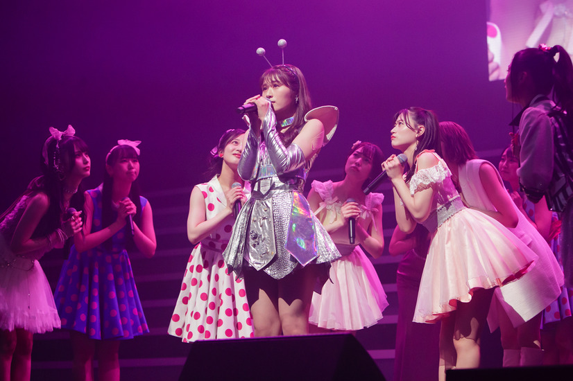 （C）Showtitle