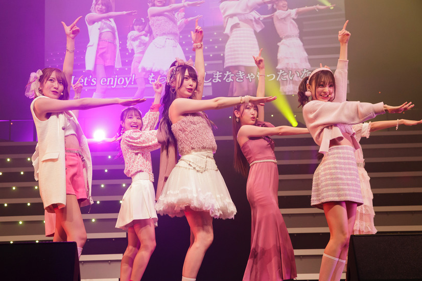 （C）Showtitle