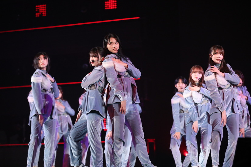 櫻坂46（c）Rakuten GirlsAward 2023 S／S