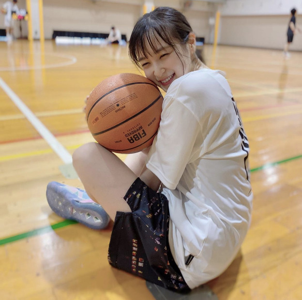 中﨑絵梨奈