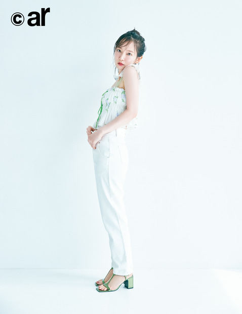 吉岡里帆　（c）主婦と生活社