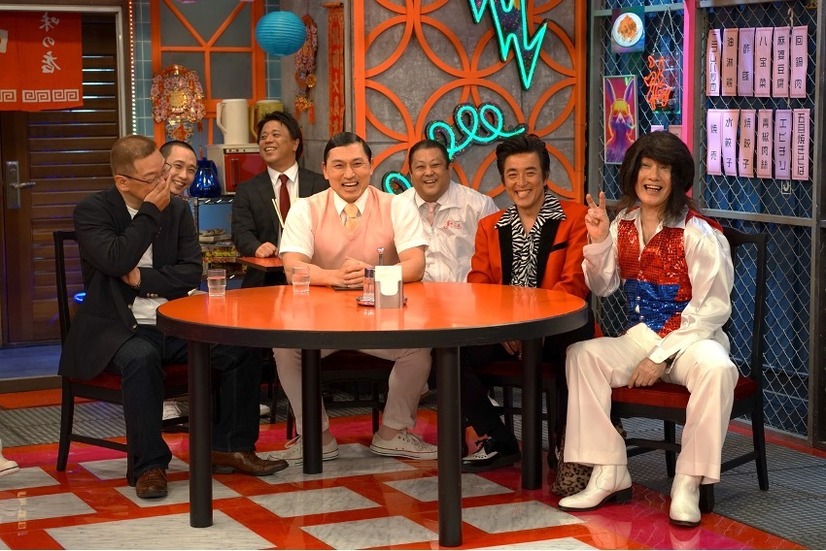 料理長・内村光良がチャーハン作りに初挑戦！オードリー春日と新旧キサラ芸人が盛り上げる