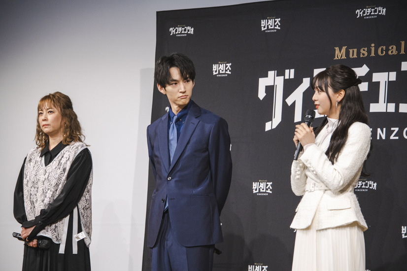 主要キャストの佐藤仁美、和田雅成、富田鈴花（左から）【撮影：サトウトモノブ】