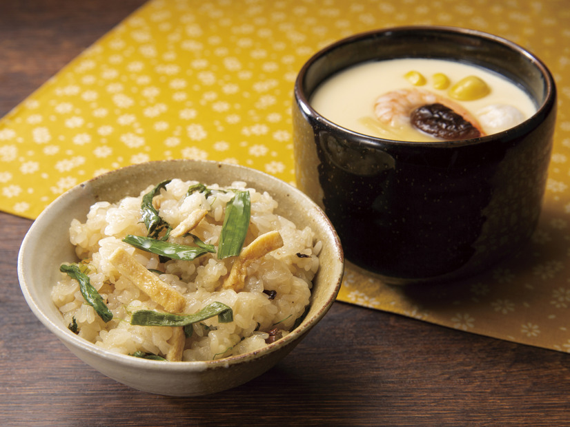 「名物ジャンボ茶わんむし」と「山菜おこわ」