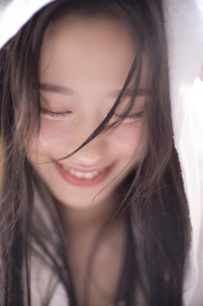 モーニング娘。‘23・小田さくらフォトエッセイ『さくらと猫』（KADOKAWA）