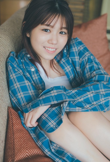 『blt graph.vol.90』【ローソンエンタテインメント購入特典ポストカード：武元唯衣（櫻坂46）】（c）東京ニュース通信社