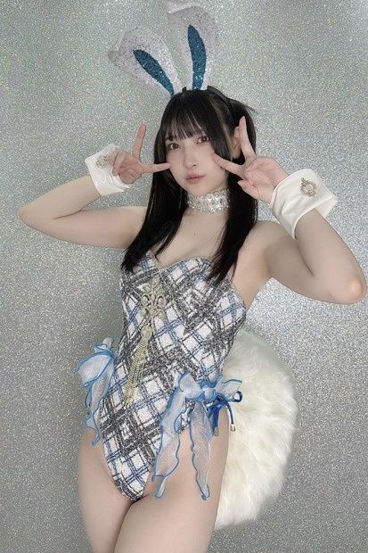 写真はあまつまりな公式Twitterから（※写真は所属事務所より掲載許諾をもらってます）