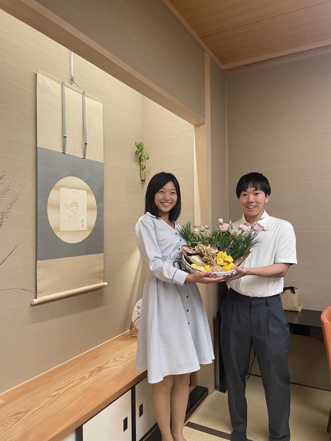 “ミス慶應”妻と‟東大博士号”夫、『新婚さんいらっしゃい！』で過保護過ぎる夫の全貌明らかに