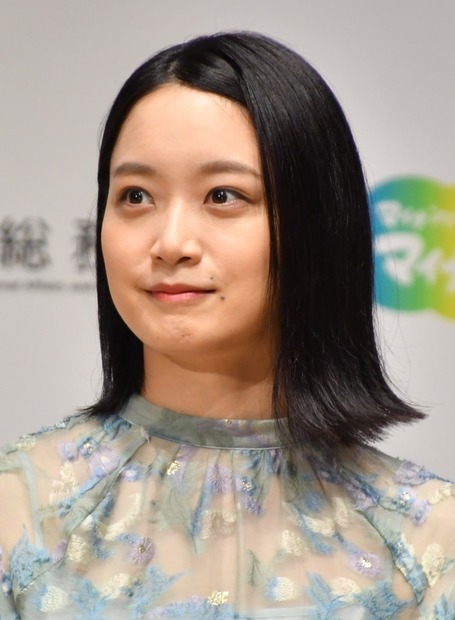 深川麻衣【写真：竹内みちまろ】