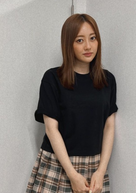 写真は菊地亜美の公式Instagramから（※写真は所属事務所より掲載許諾をもらってます）