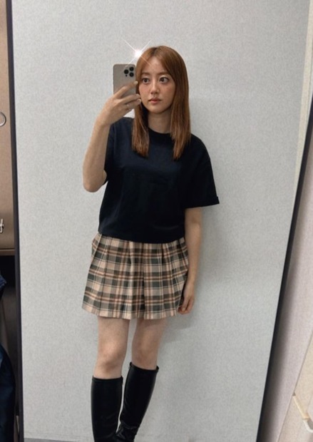 写真は菊地亜美の公式Instagramから（※写真は所属事務所より掲載許諾をもらってます）