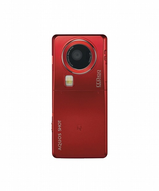 「docomo PRIME series SH-06A」（シャープ製）