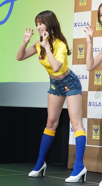 亀澤杏菜【写真：竹内みちまろ】