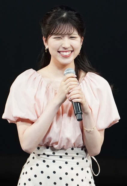 小林李衣奈【写真：竹内みちまろ】