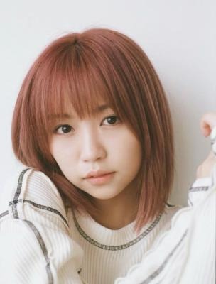 ピンクヘアにイメチェンした大原優乃（提供写真）