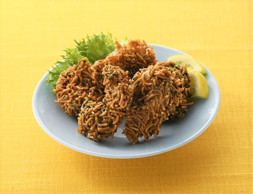まつおか「海老の青のりベビースター揚げ」648円（100g）