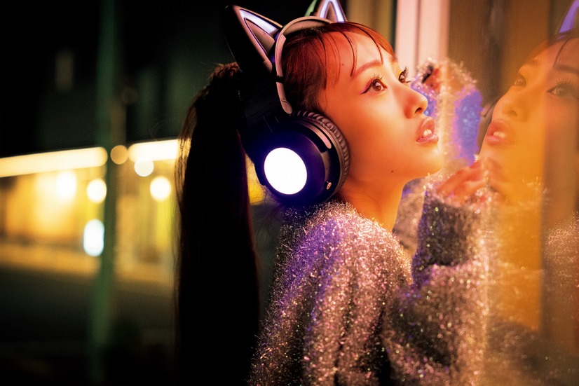 向井地美音ファースト写真集『胸騒ぎの正体』 撮影：中村和孝 ワニブックス刊