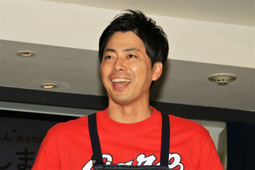コットン・西村真二【撮影：小宮山あきの】