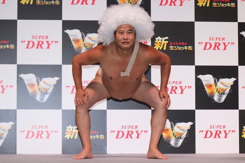 とにかく明るい安村【写真：浜瀬将樹】