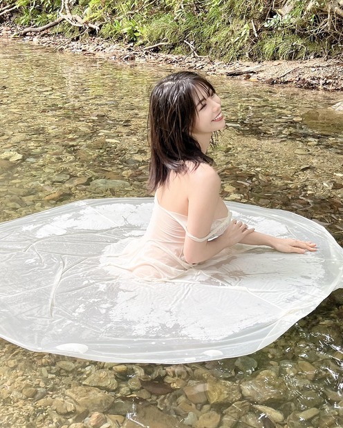 鈴木ふみ奈（インスタグラムから＝所属事務所に掲載許可をいただいています）