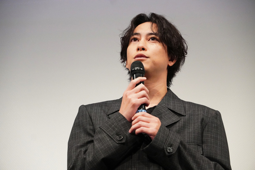 （C）佐原ミズ／コアミックス （C）2023 映画「尾かしら付き。」