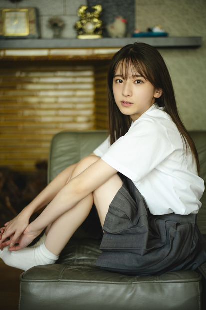 「B.L.T. SUMMER CANDY 2023」(東京ニュース通信社刊)撮影／HIROKAZU