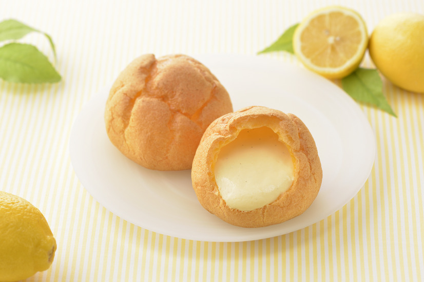 ジャンボシュークリーム（瀬戸内レモン）