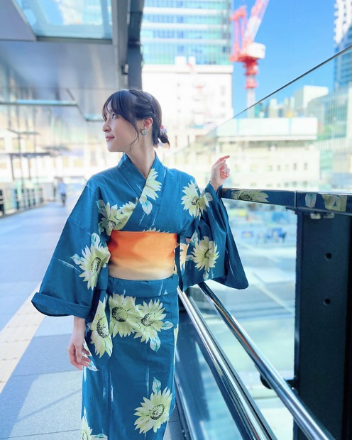 中﨑絵梨奈（インスタグラムから＝所属事務所に掲載許可をいただいています）