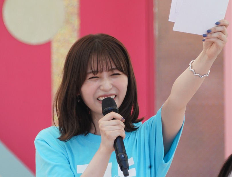 長濱ねる【写真：竹内みちまろ】