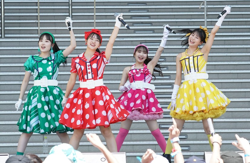 りんご娘【写真：竹内みちまろ】