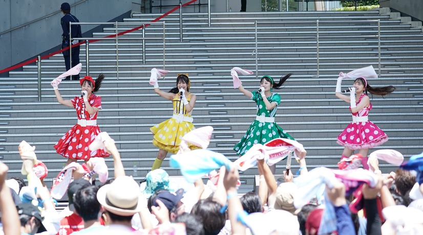 りんご娘【写真：竹内みちまろ】