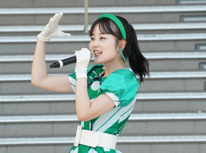 りんご娘【写真：竹内みちまろ】