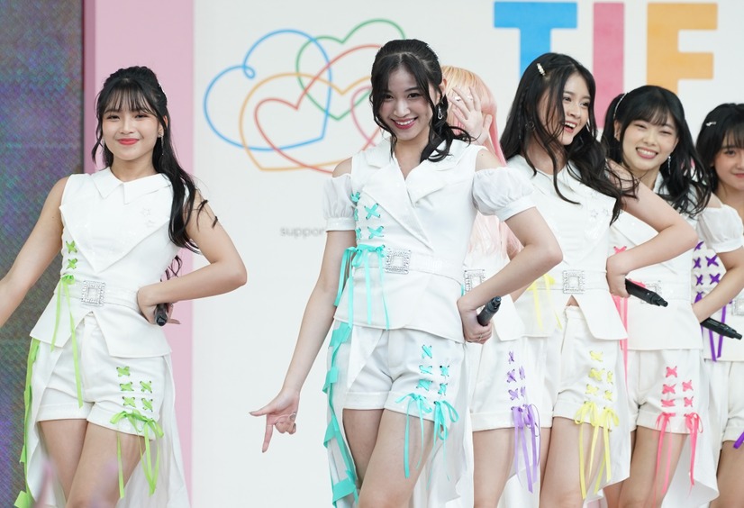 【TIF 2023】JKT48、TIF出演で「夢が叶いました」…48グループメドレーも披露