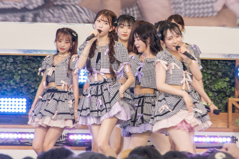 【TIF 2023】王道パフォ披露のAKB48、総監督・向井地美音「暑さに負けず最後までいっぱい声出してくれますかー！」