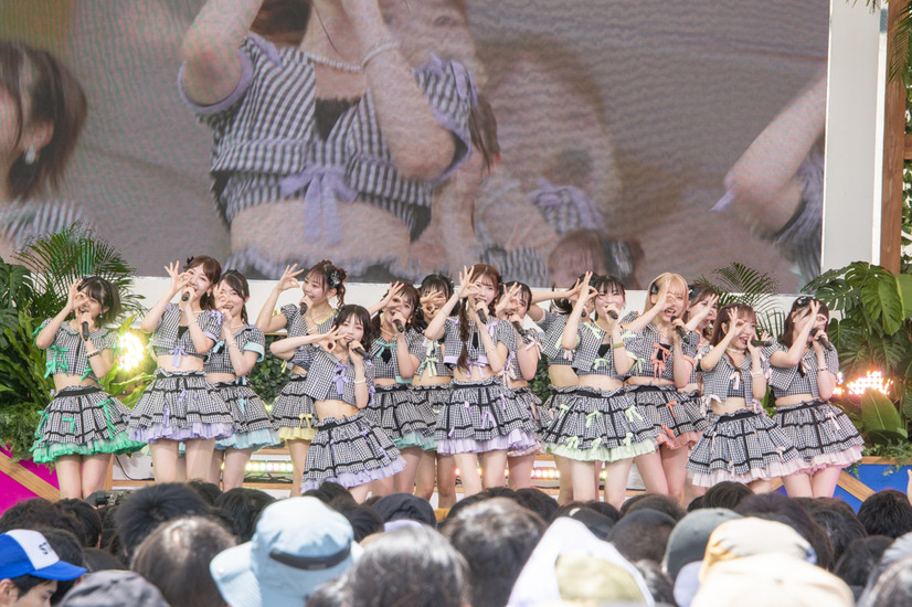 【TIF 2023】王道パフォ披露のAKB48、総監督・向井地美音「暑さに負けず最後までいっぱい声出してくれますかー！」