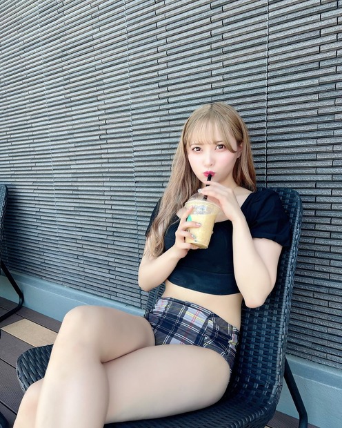 NMB48・堀詩音（インスタグラムから＝所属事務所に掲載許可をいただいています）
