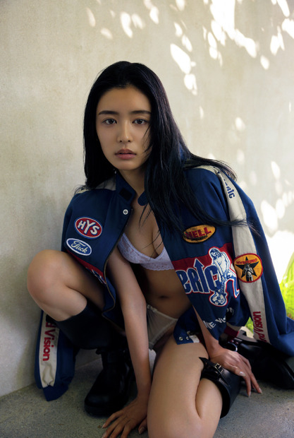 古畑星夏、初の写真集で大胆姿「手ぶらもしたし、お尻も出したし、最初で最後というつもり」