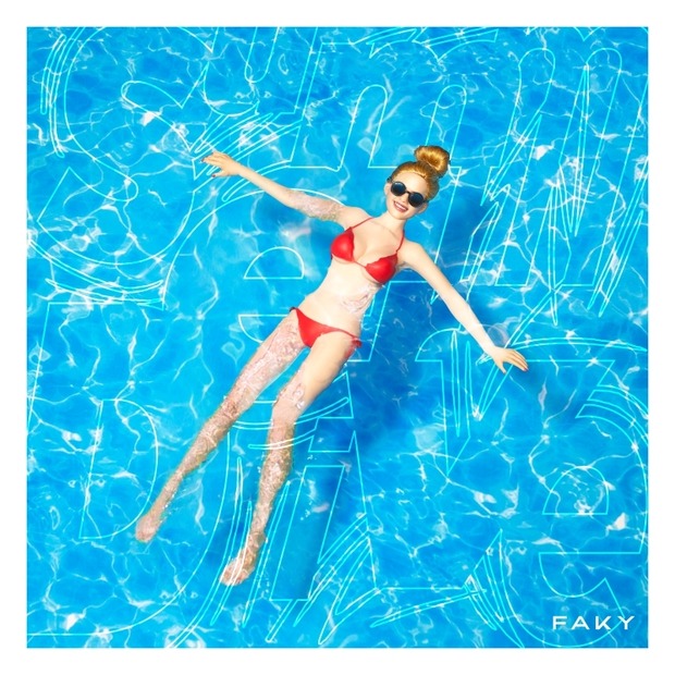FAKY、新曲MVは海・水着・プールにダイブと夏満載！