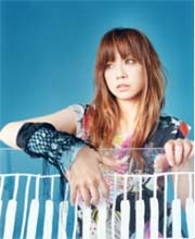 星村麻衣「GET HAPPY」〜ドラマ「マルサ!!」主題歌、SMOJがPVとメイキングを配信