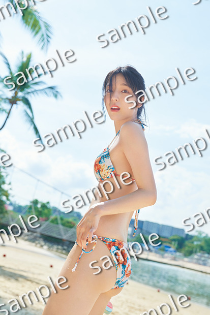 早川聖来卒業記念写真集『また、いつか』封入特典第3弾（撮影／熊木優）