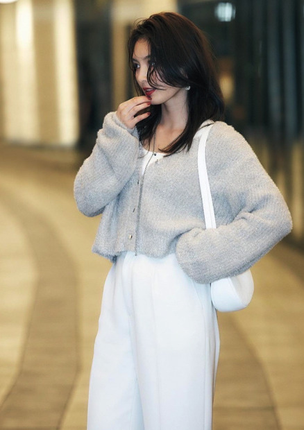 写真はほのか公式Instagramから（※写真は所属事務所より掲載許諾をもらってます）