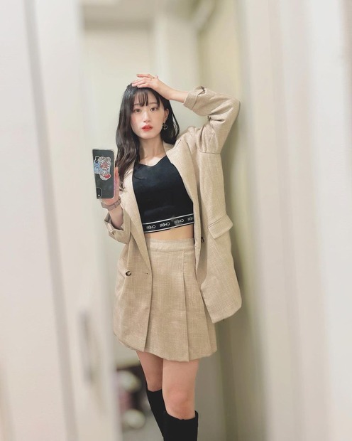 NMB48・上西怜（インスタグラムから＝所属事務所に掲載許可をいただいています）