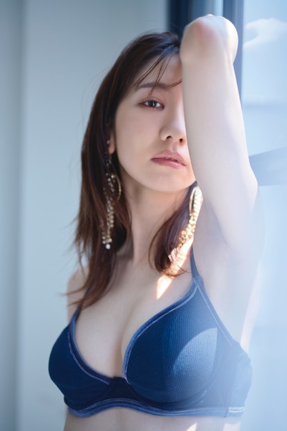 AKB48・柏木由紀、初のスタイルブック発売決定