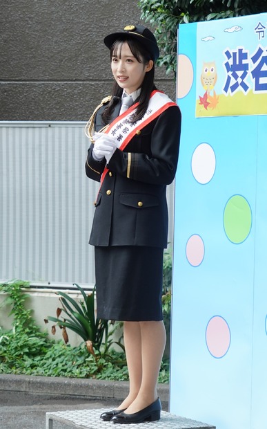 小栗有以【写真：竹内みちまろ】