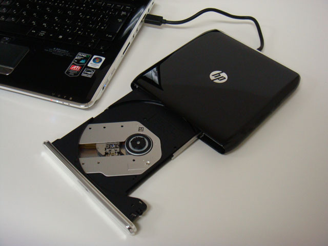 付属のDVDスーパーマルチドライブ
