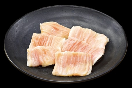「牛ホルモン」300円(税込330円)(通常590円(税込649円))